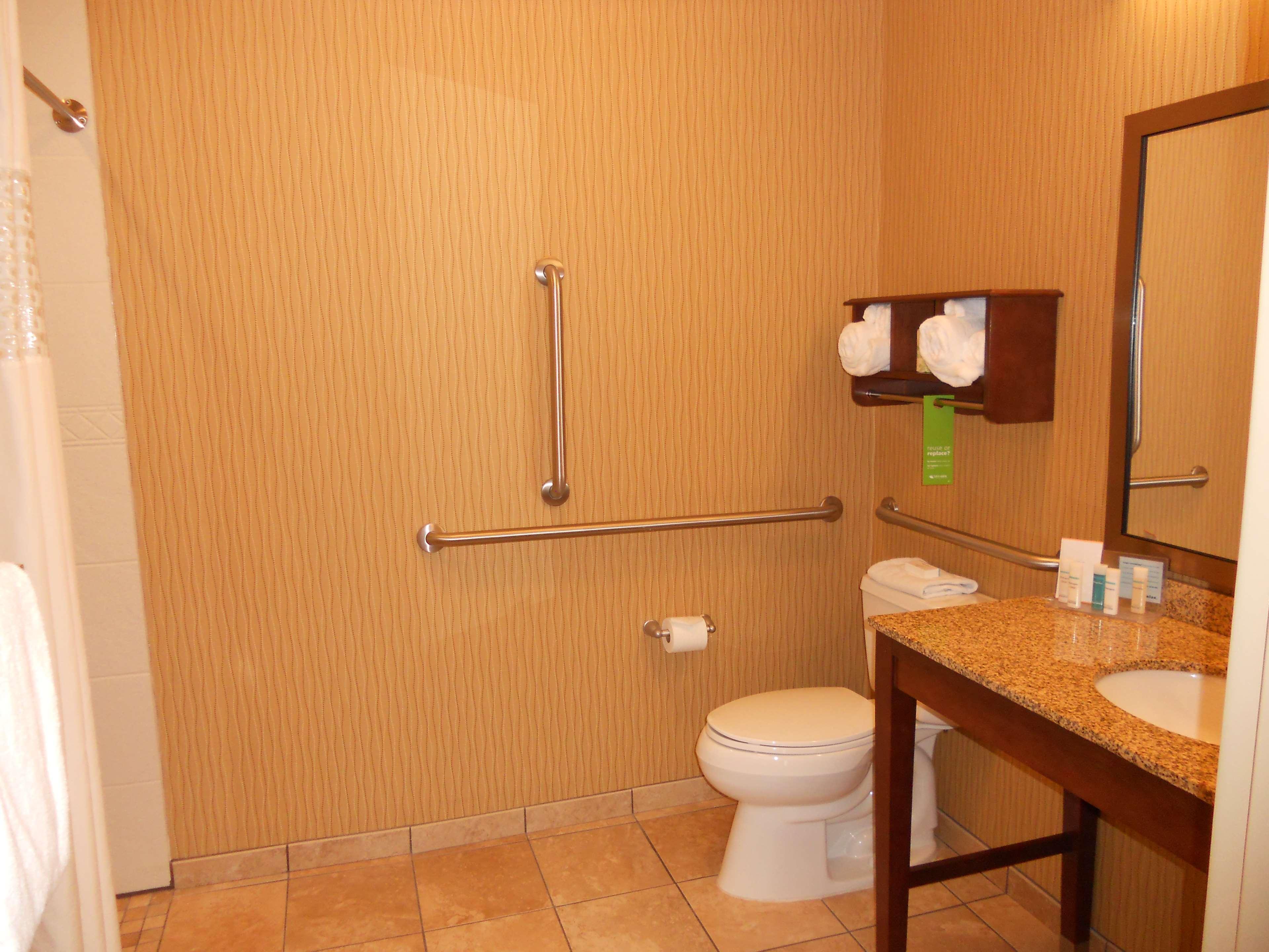 Hampton Inn & Suites Cincinnati / Uptown - University Area Ngoại thất bức ảnh