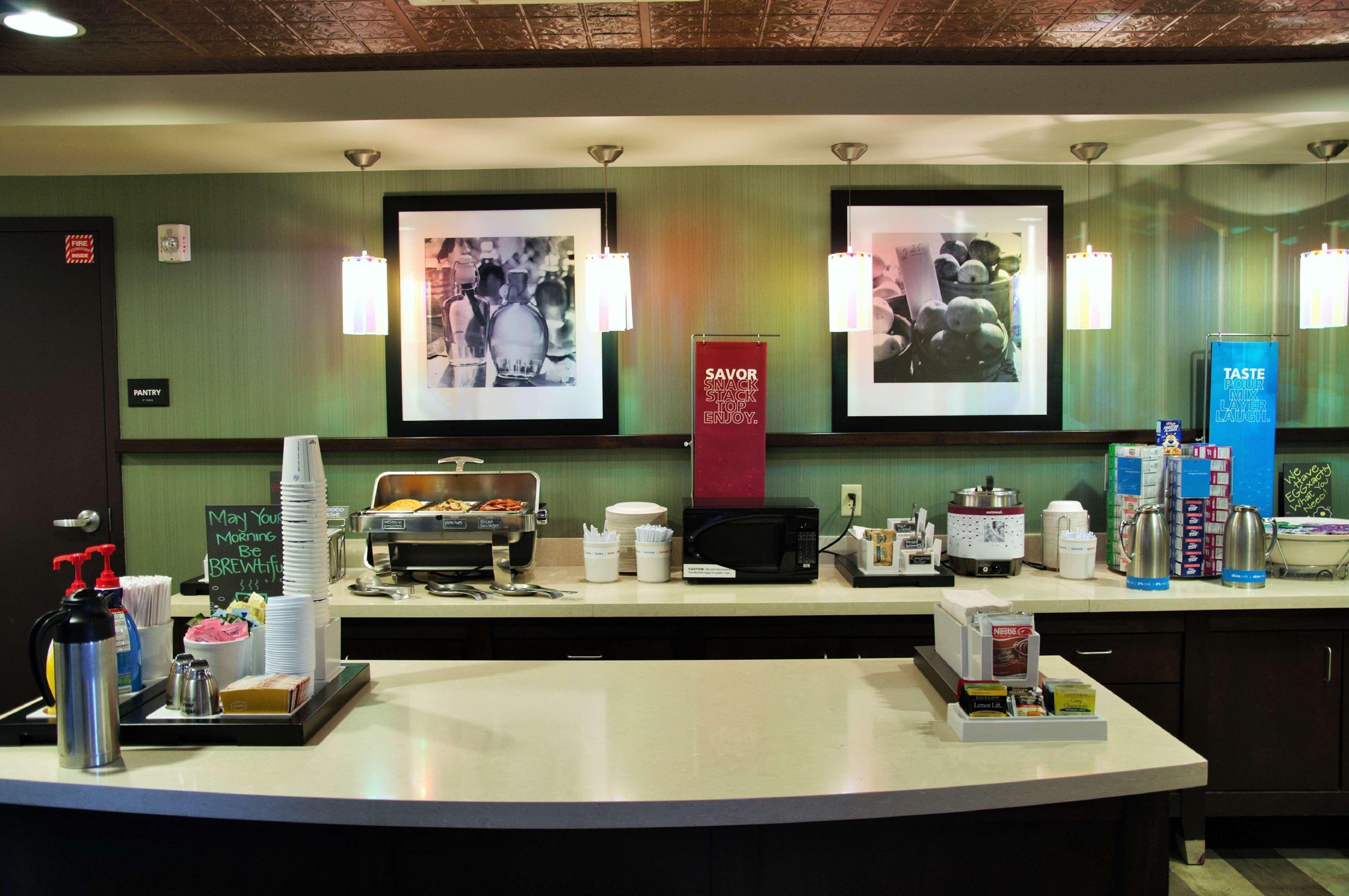 Hampton Inn & Suites Cincinnati / Uptown - University Area Ngoại thất bức ảnh