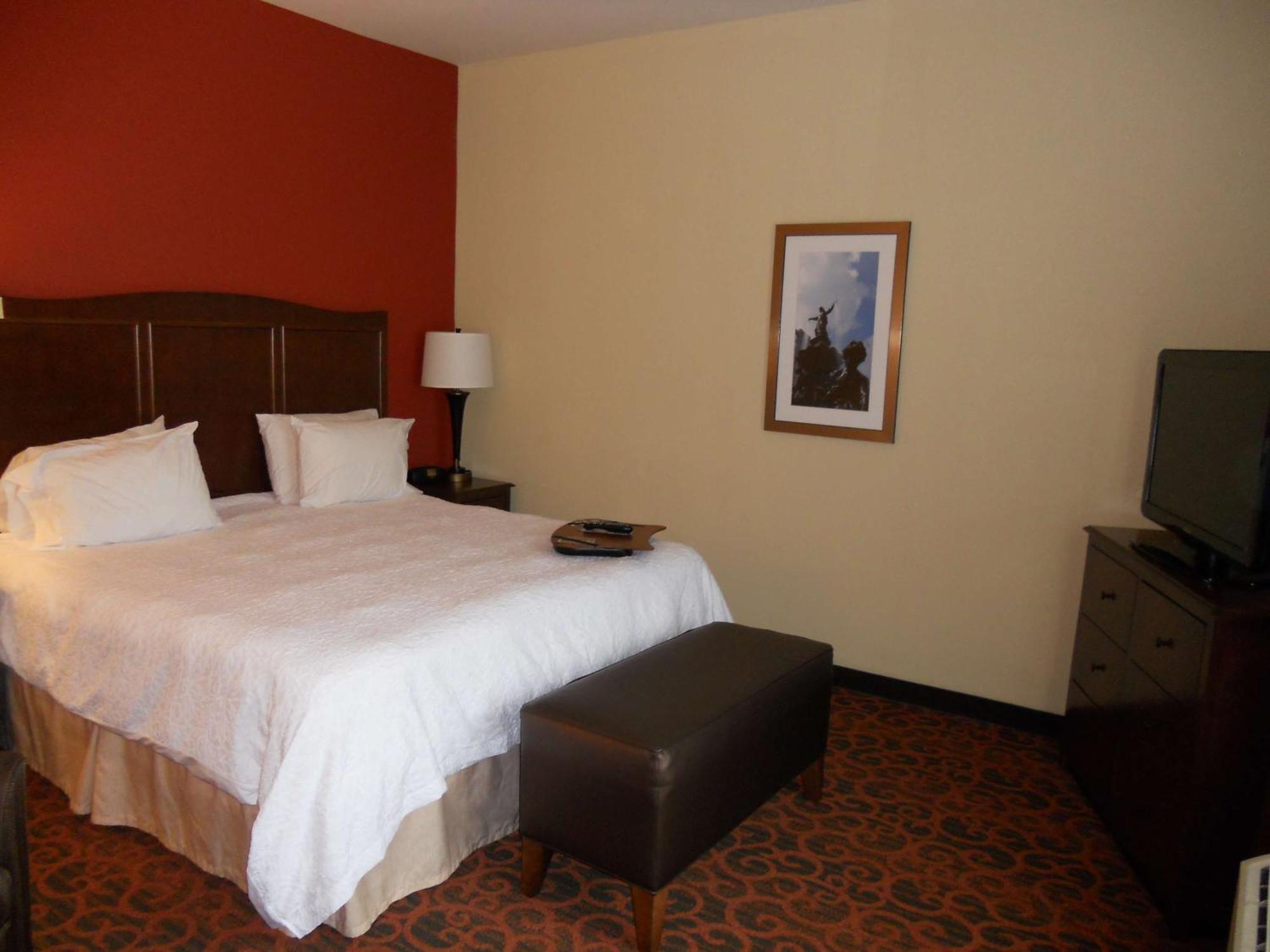Hampton Inn & Suites Cincinnati / Uptown - University Area Ngoại thất bức ảnh